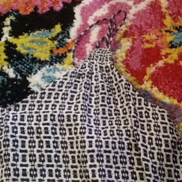 Gap chiffon tank - Picture 2 of 3